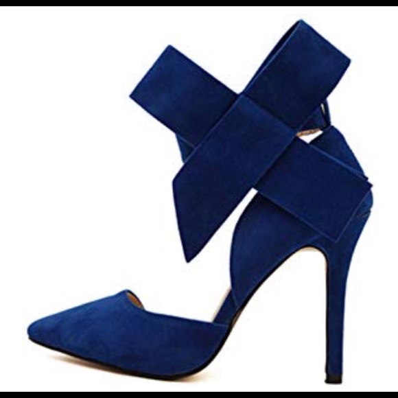 NWT- Sexy Stiletto with side Bow - Picture 2 of 3